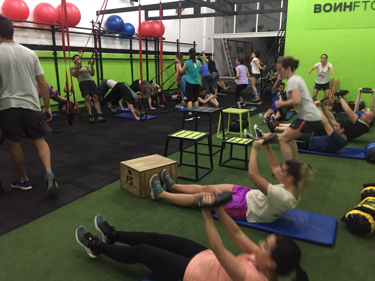 Arrancó el finde! Te esperamos en los desafíos a las 11 y 12 hs y running a las 12! Nos vemos!!!