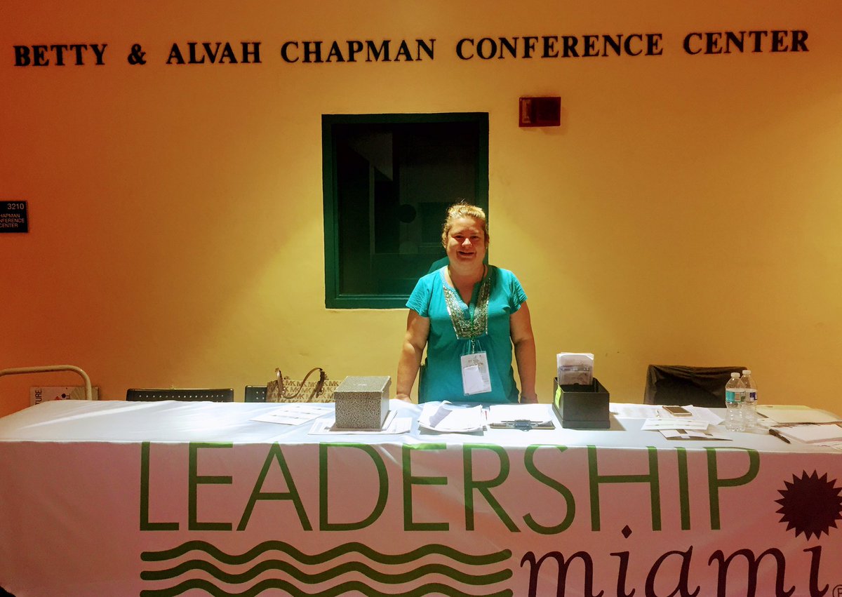 RiseUp305's tweet image. Team @MiamiChamber is all set to welcome you for Day2 #leadershipmiami #Lm39 #RiseUp305 @MiamiChamber