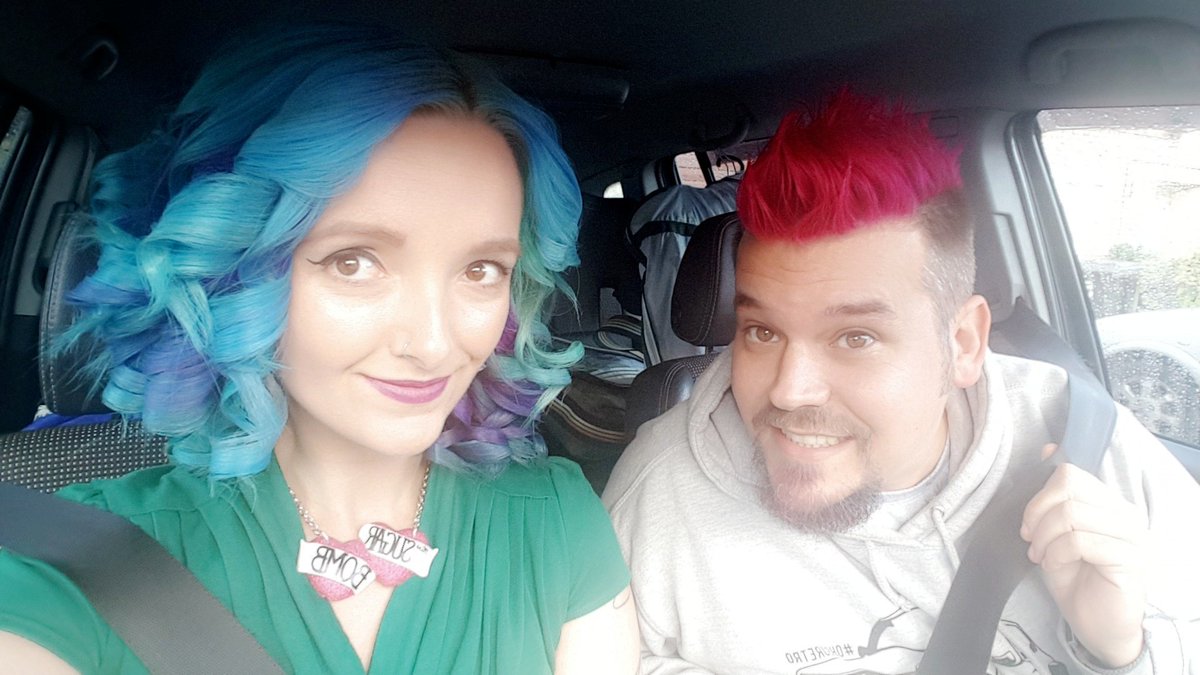 MissSugarBomb's tweet photo. Wales we are almost in you!! #misssugarbomb #travellingshowgirl #burlesque #serenyncodi #NorthWales #mermaidontour https://t.co/USenjOLJsj