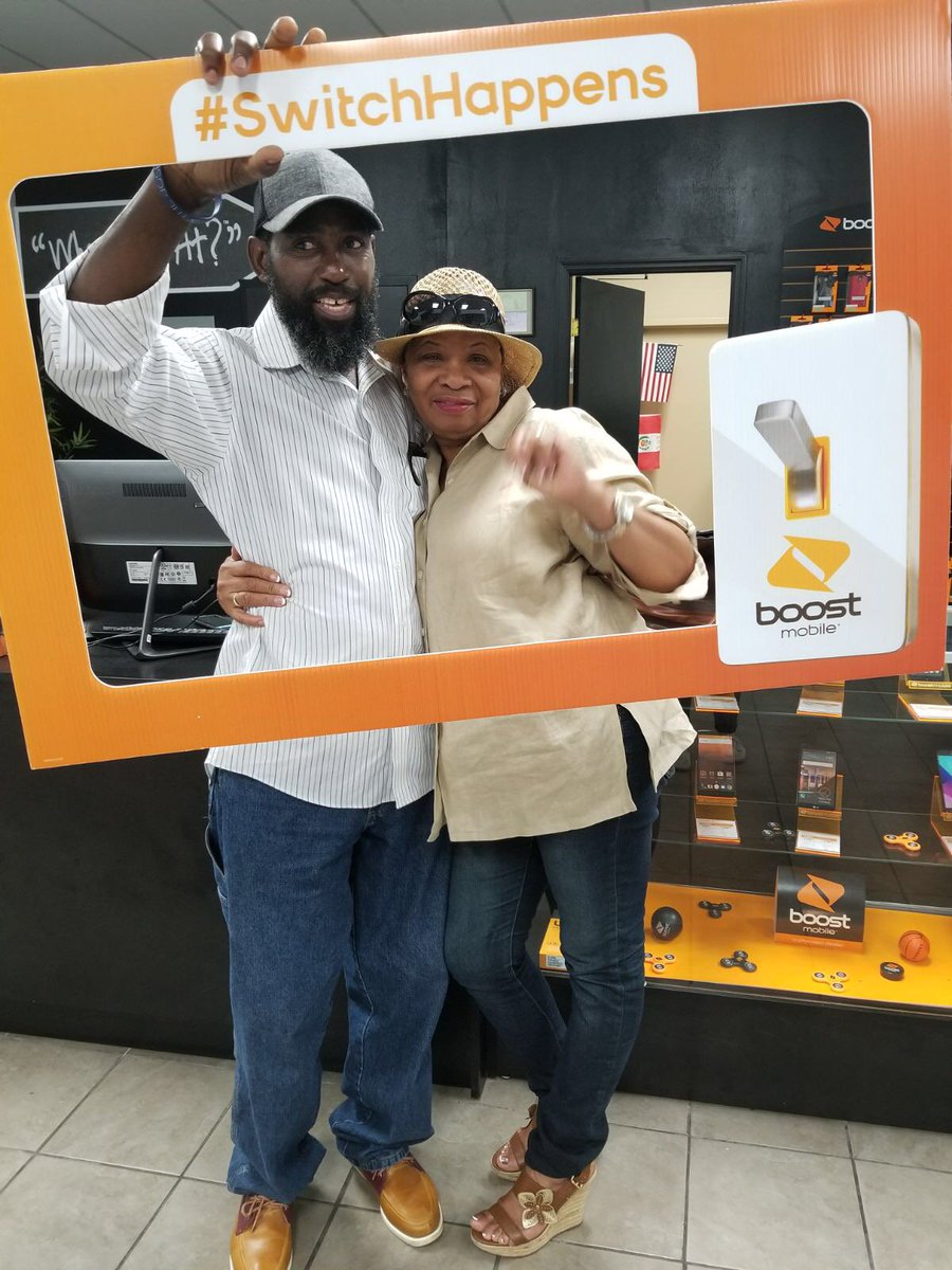 RealBoostApopka's tweet photo. #ByeMetroPCS @boostmobile 
#SwitchHappens #Powerball for #October#TeamNonStop💪🏻
3Portings📱🎃📱🎃📱☑️
@giancarlocv77 @gfresse 
@carloscaceresFL https://t.co/0lzf5y7L6F