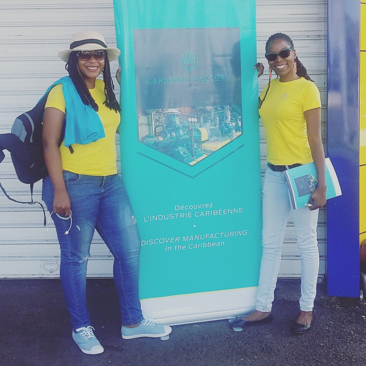 Sylvia, créatrice de @CaraibesFactory et Naïka, sa collaboratrice, un duo de choc. En route pour #cféductour ! #Guadeloupe #Caraibe