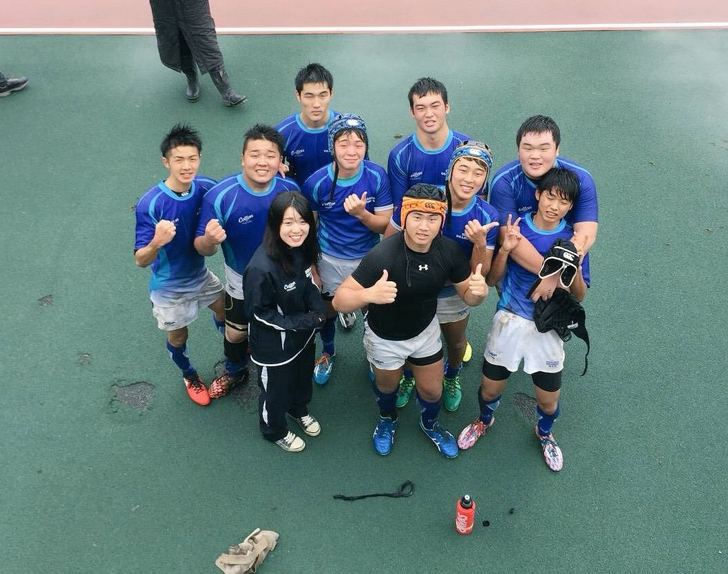 osahimeRugby's tweet photo. 高校生最後のノーサイドの笛。
正直もっとみんなと戦いたかった。
スクラムして、パス回して、喜んでもっとラグビーしたかったです。

ですが、皆で戦いラグビーが全う出来たと思います🏉
3年はこれで終わり後は自慢の1年に任せます。
多くの方に応援してもらい幸せでした！
3年一同。 https://t.co/E8hHXyOY24
