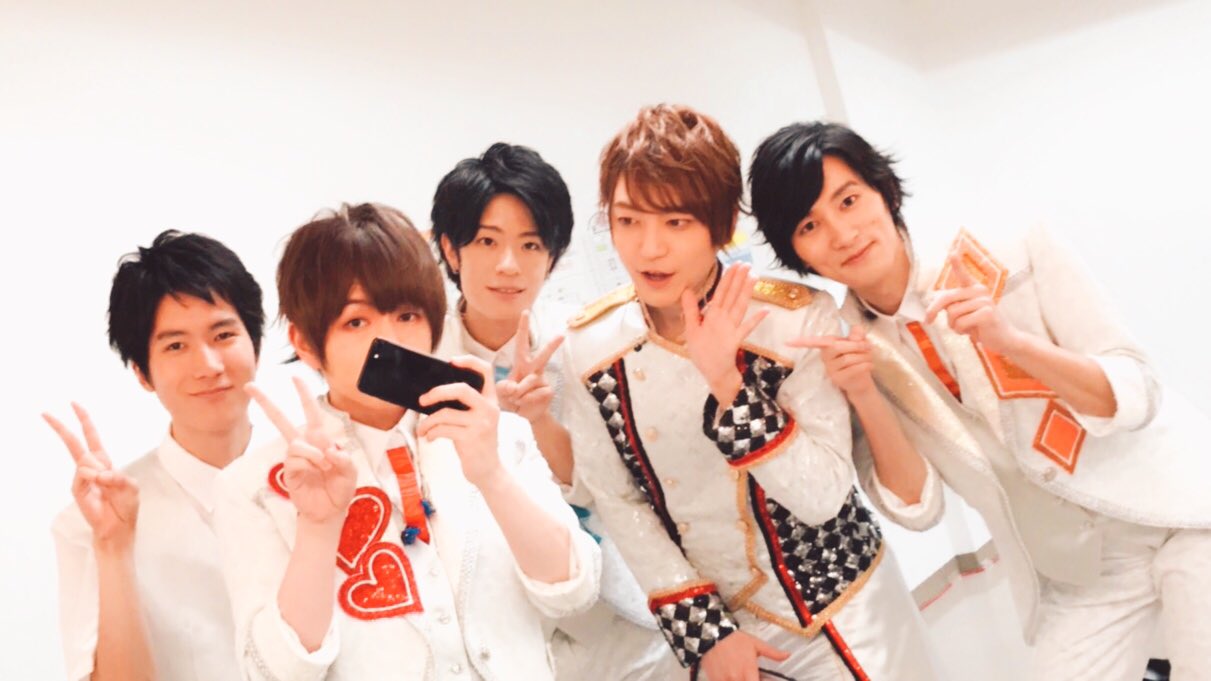 うらたぬき 浦島坂田船 浦田わたる King Of Prism Super Live Music Ready Sparking にthe シャッフルで出演させて頂きましたー ゚ ゚ シャッフルメンバーでパシャり 寺島さんともスーパー笑顔ぱしゃり 次があるように頑張るぞー キンプリ うらたぬき 浦島坂田船 浦田わたる King Of Prism Super Live Music Ready Sparking にthe シャッフルで出演させて頂きましたー ゚ ゚ シャッフルメンバーでパシャり 寺島さんともスーパー笑顔ぱしゃり 次があるように頑張るぞー キンプリ