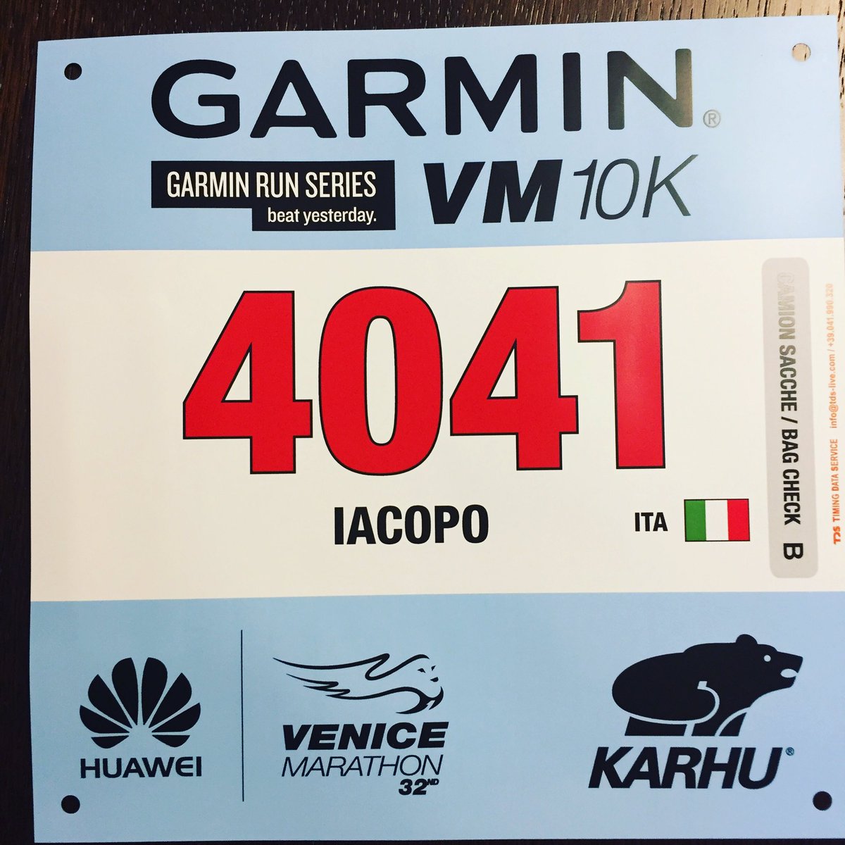 IacopoSenatori's tweet photo. #Venicemarathon #Vm10k #GoItaly 🇮🇹 https://t.co/xeIkxcAJiV