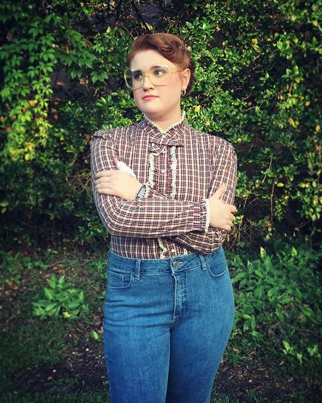 ASMinichiello's tweet photo. Saint Barb. 👓🥀
#justiceforbarb #strangerthings #netflix #barb #strangerthings2 #theupsidedown #halloween2017 #barbdeservedbetter https://t.co/ZxjjVIPQ5y