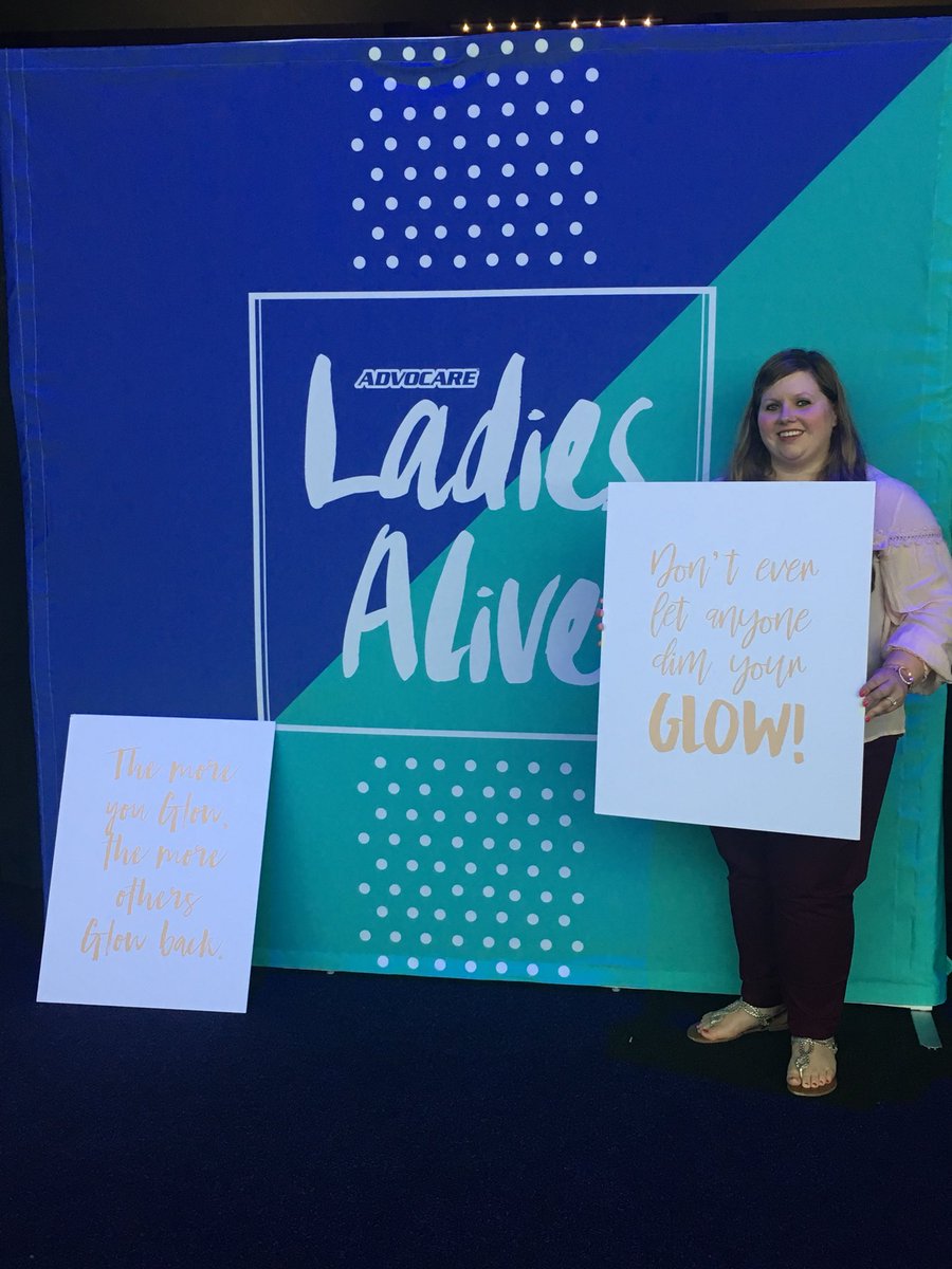 ProvoHeather's tweet photo. This is where it is at?  Women need to GLOW! #lovetheseproducts #LadiesAliveDallas https://t.co/vLIGShnAUd
