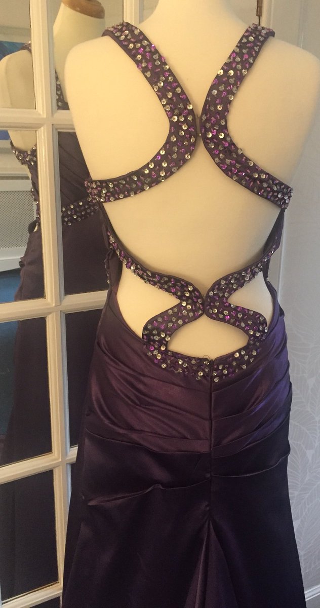 laurasdresses's tweet photo. A #dress should look amazing from every angle and we all love a #dramaticback https://t.co/qdj5WOigIC