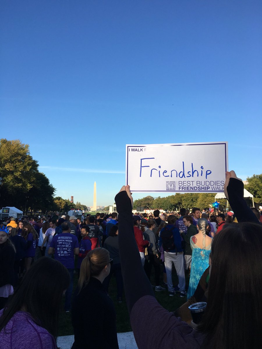 HelloDMC's tweet photo. #bestbuddies walk had a great crowd this morning! #friendship #hellodmc #hellonow https://t.co/LkQ3NLLdDg