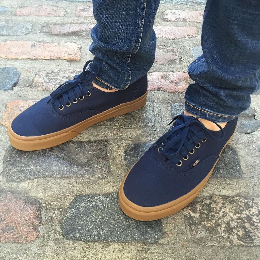 navy blue vans with gum sole