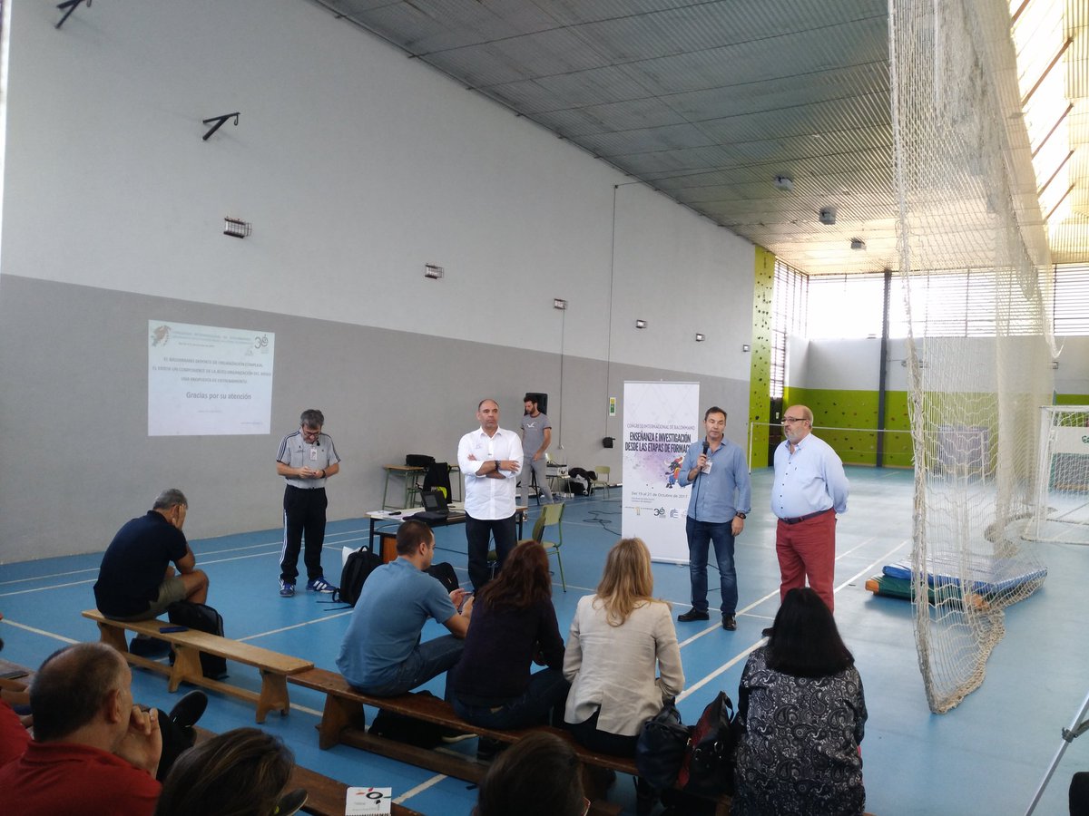 fexbm's tweet photo. Benito Gonzalez y @sfeum clausuran el #COINBAM

Muchas gracias a #Ponentes #Congresistas y #Organización 

@RFEBalonmano @DXTextremadura https://t.co/7NgSCYEa52