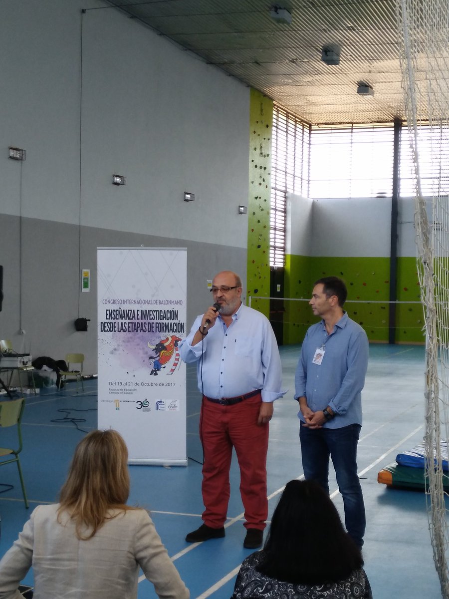 fexbm's tweet photo. Benito Gonzalez y @sfeum clausuran el #COINBAM

Muchas gracias a #Ponentes #Congresistas y #Organización 

@RFEBalonmano @DXTextremadura https://t.co/7NgSCYEa52