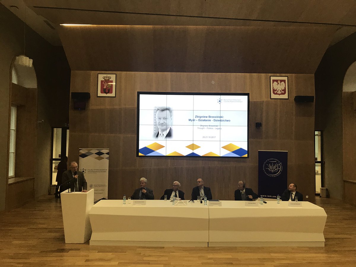 Przemówienie dziekana na zakończenie konferencji "Zbigniew Brzeziński - myśl -działanie - dziedzictwo" <a href="/wnpism/">WNPiSM UW</a> #ism #uw #brzezinski