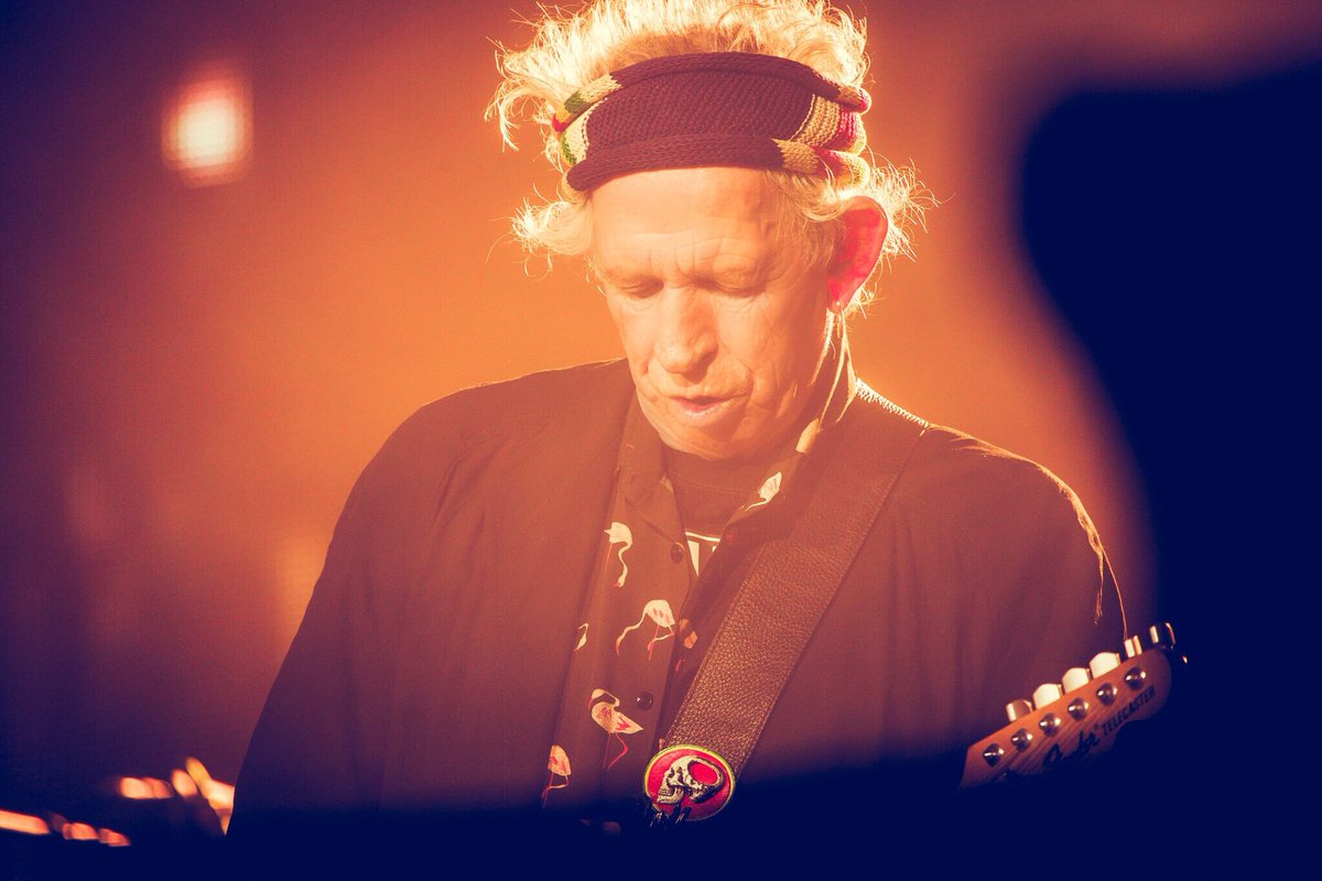 Paris song vote no.2 is now live in the official app, choose from four absolute classics the-rolling-stones.lnk.to/MNCVoteTW #StonesNoFilter