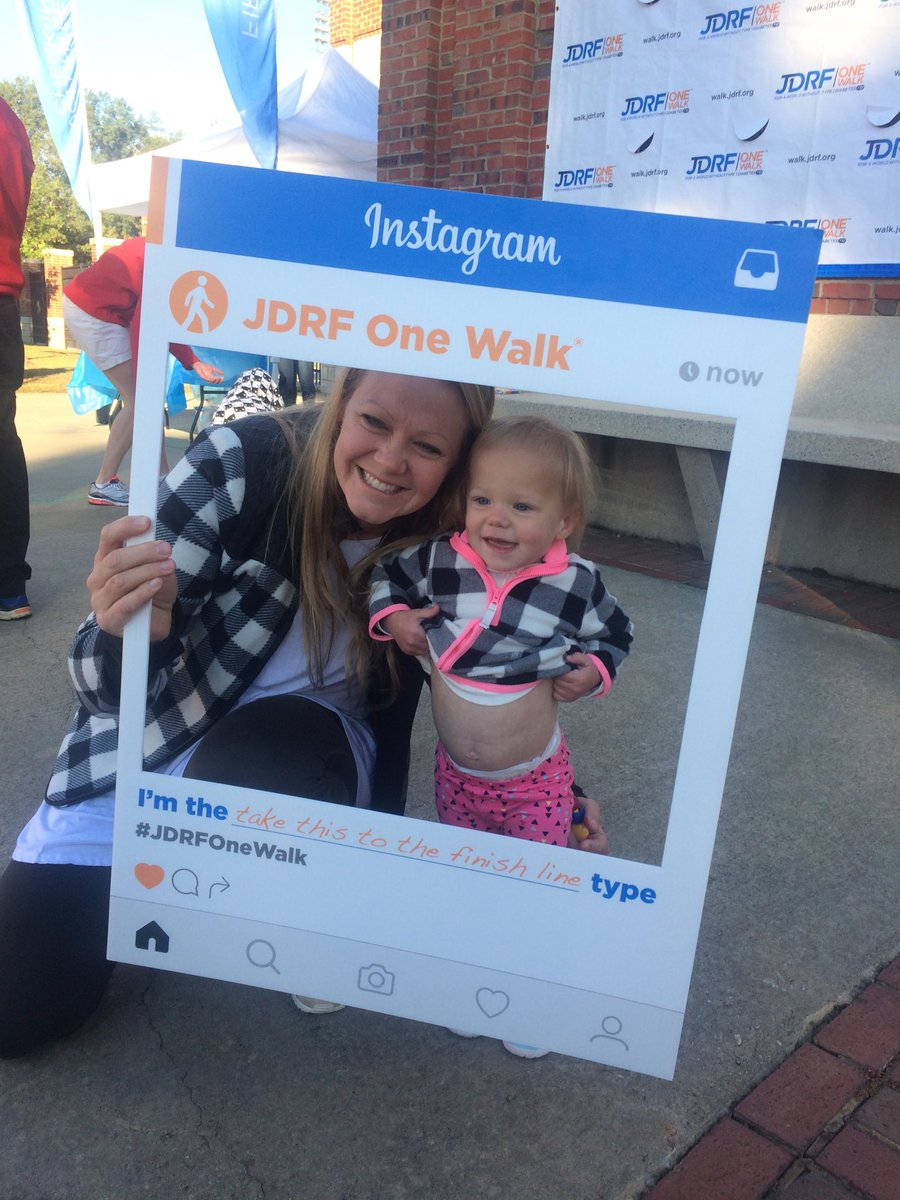 JDRFtriad's tweet image. Christine and her mini-me. Brooklyn, are ready for the #JDRFOneWalk at @elonuniversity! Come see us—Walk starts at 10! #TypeOneTypeNone