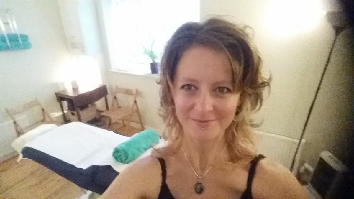 inessencewell's tweet photo. All set and ready for action &amp; a busy afternoon @thelittleescape #deeptissuemassage #pregnancymassage #aromatherapy https://t.co/Ll6RHGC2qG