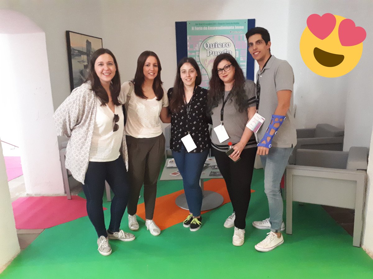 mariabm85's tweet photo. Con personas que han hecho posible su sueño: sus proyectos, gracias a #fundacióntelefónica Tomo nota y espero ser la siguiente!! #QPEmelilla https://t.co/6HaLB6igdc