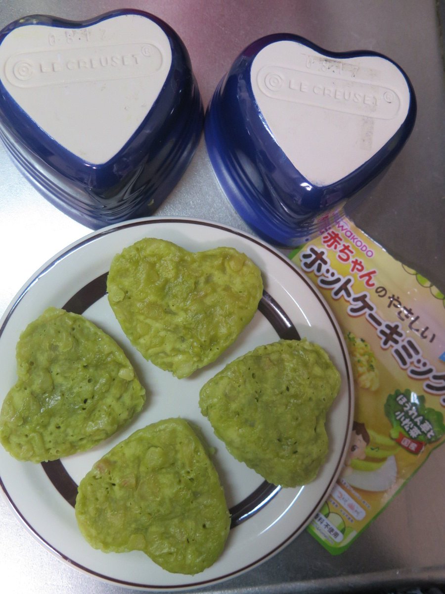 Aoing Jr完乗済ol 娘4歳 Twitterren 和光堂の赤ちゃん用ホットケーキでアレンジレシピ ホットケーキミックス 絹ごし豆腐 水を耐熱容器に入れてレンジでチンするだけ おとうふカップケーキ ル クルーゼのハート型容器で作ったら超かわいい 煮りんごも入れ