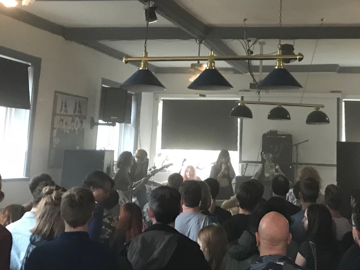 leictreachas's tweet photo. At The Sportsmans with @pinkkinkstink opening @simplethingsuk #SimpleThings #SimpleThings2017 https://t.co/UahuPR0bTm