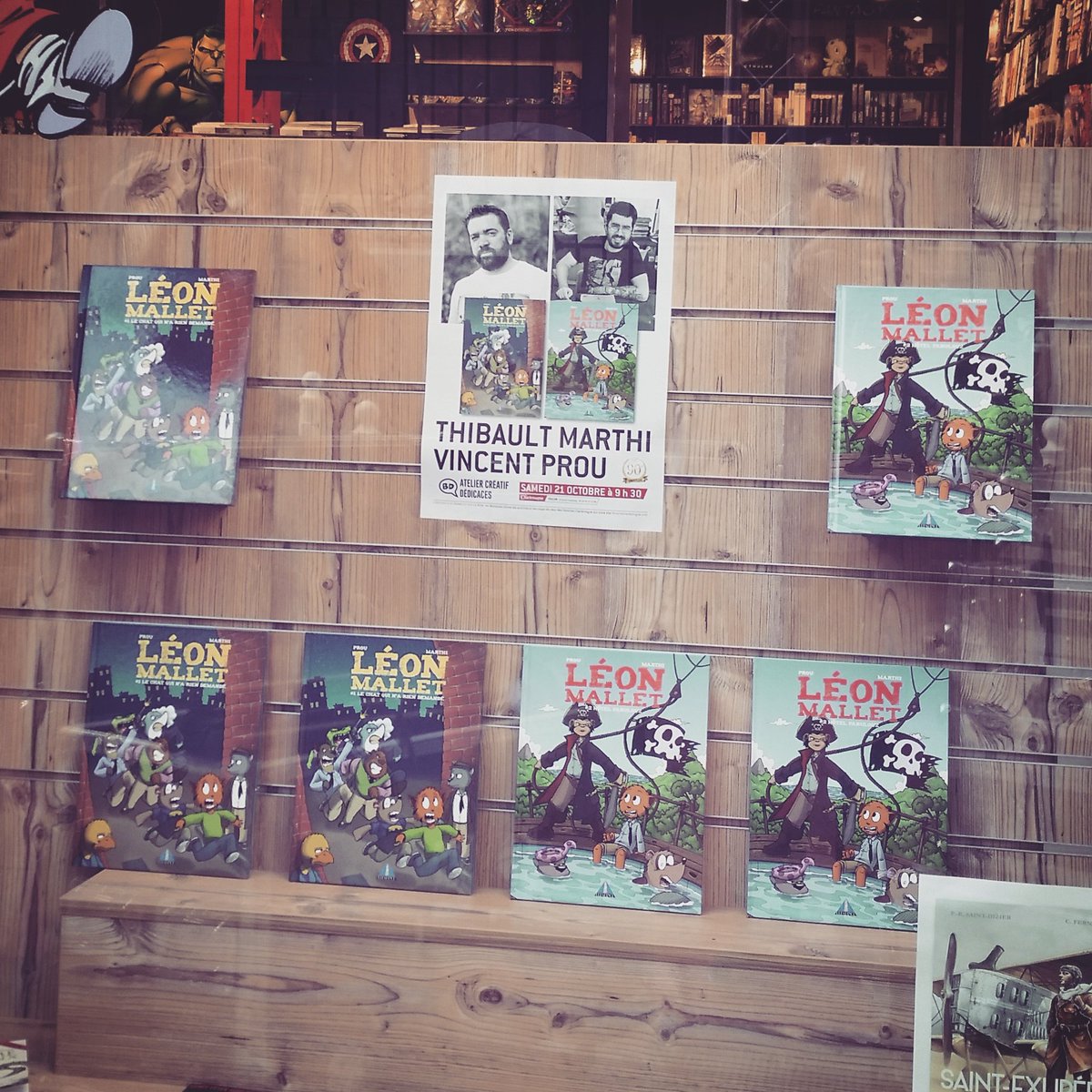 ThibaultMarthi's tweet photo. En dédicace avec @Charlemagnevar pour l' #anniversaire des 90 ans de la #librairie. #BD #leonmallet @BandeDessineeFR https://t.co/qnUMQAxkCL