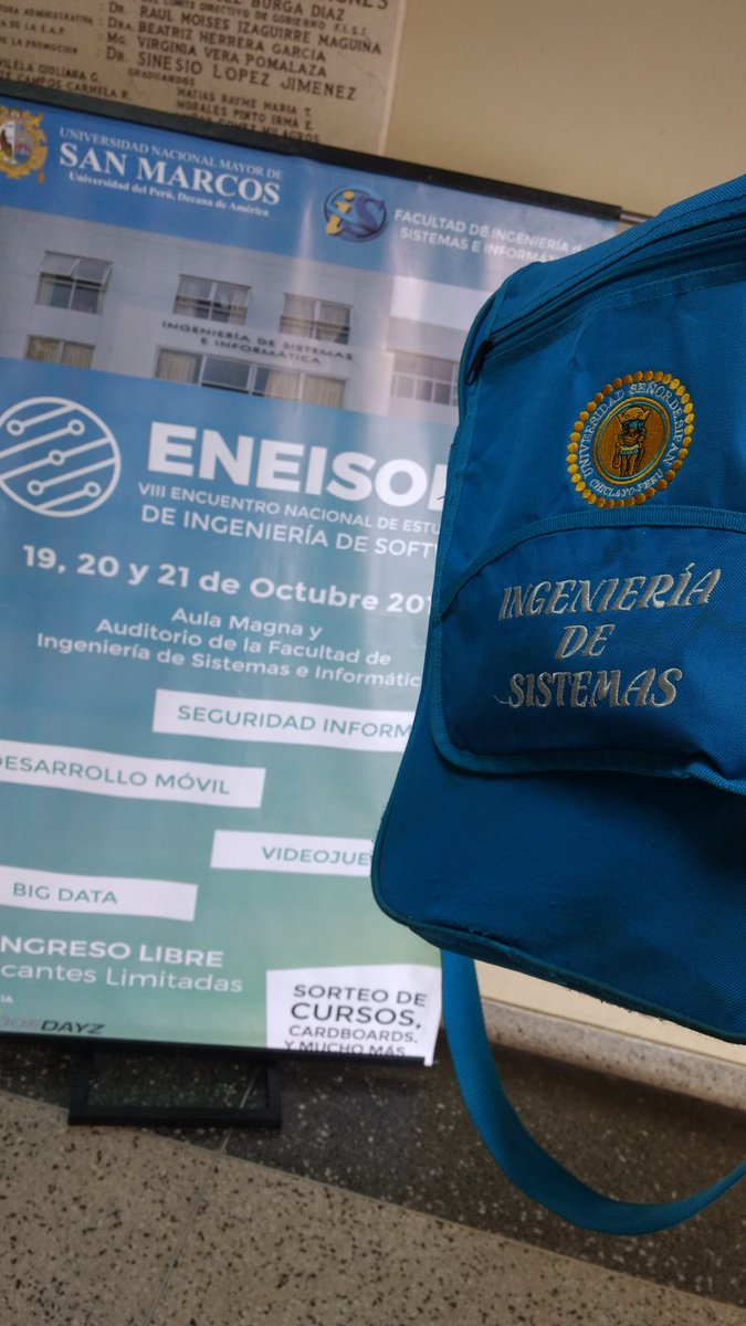tohure_'s tweet photo. Un pedacito de la @ussipan la #eneisoft 2017 🤓 https://t.co/UCjdJXKpQj