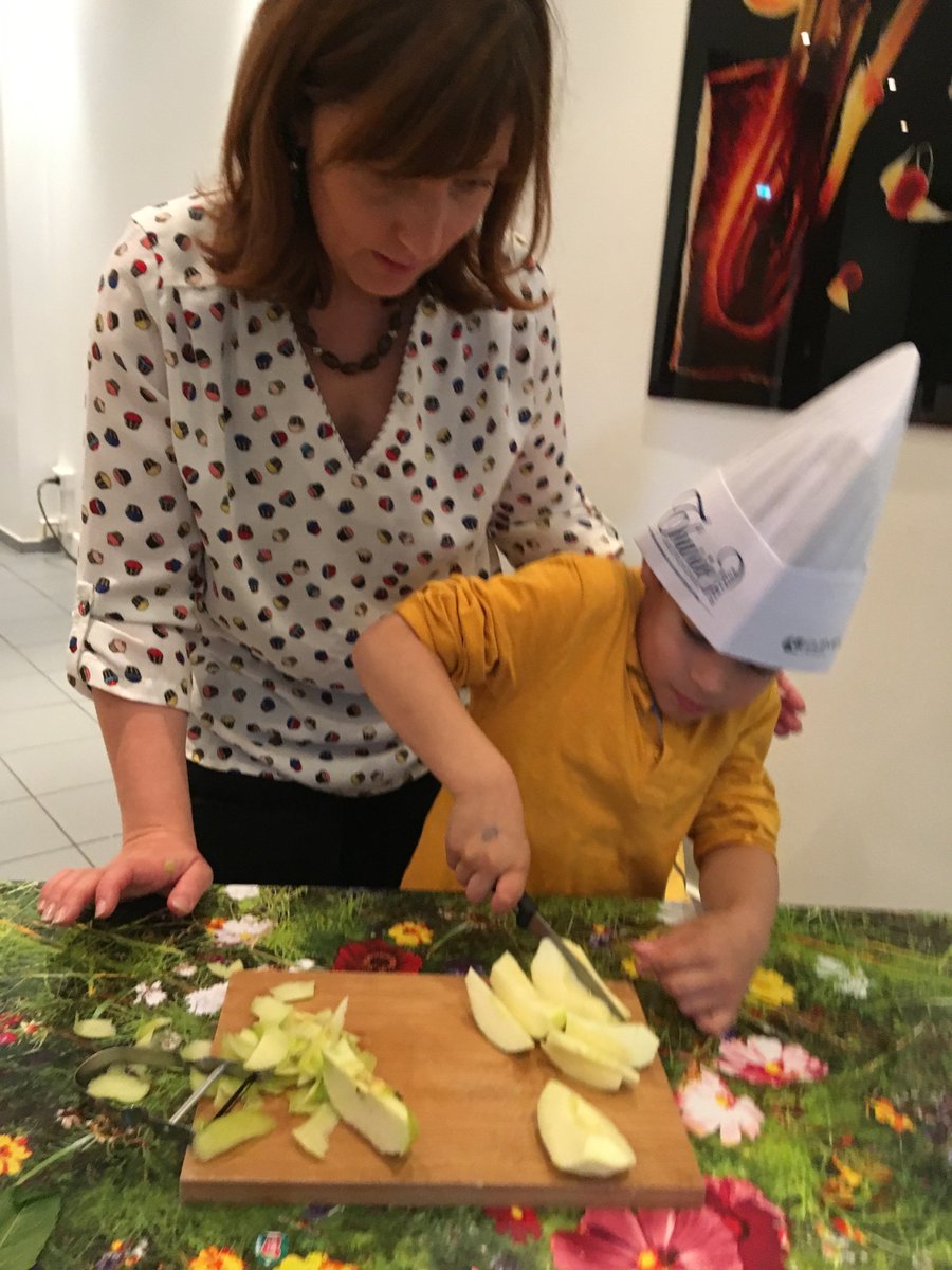 LI_association's tweet image. Salon #Bon: grand succès des ateliers de cuisine avec déjà 30 familles participantes #gastronomie #senior #intergenerationel @val_de_marne