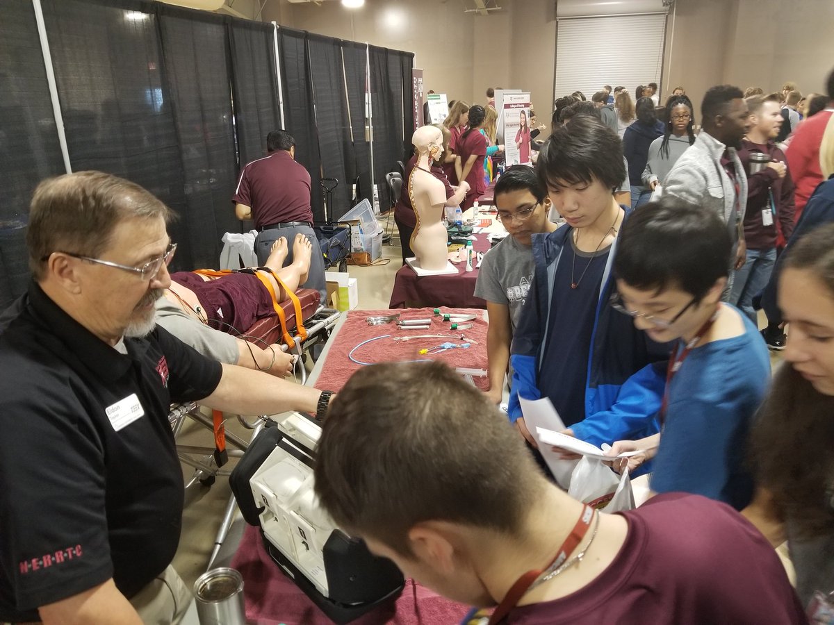 MrsJCashaw's tweet photo. Career Fair 2017 was a success! #AMCMScats https://t.co/0irCWsTFsy