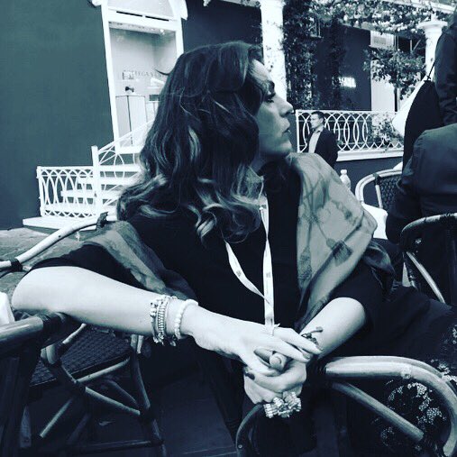 SanseverinoS's tweet photo. ...#Capri incroci un sacco di #gente che magari non è #famosa, ma lo sembra...😂 #giovaniconfindustria #capri2017 #silvioberlusconi https://t.co/GmeK3J4HnR