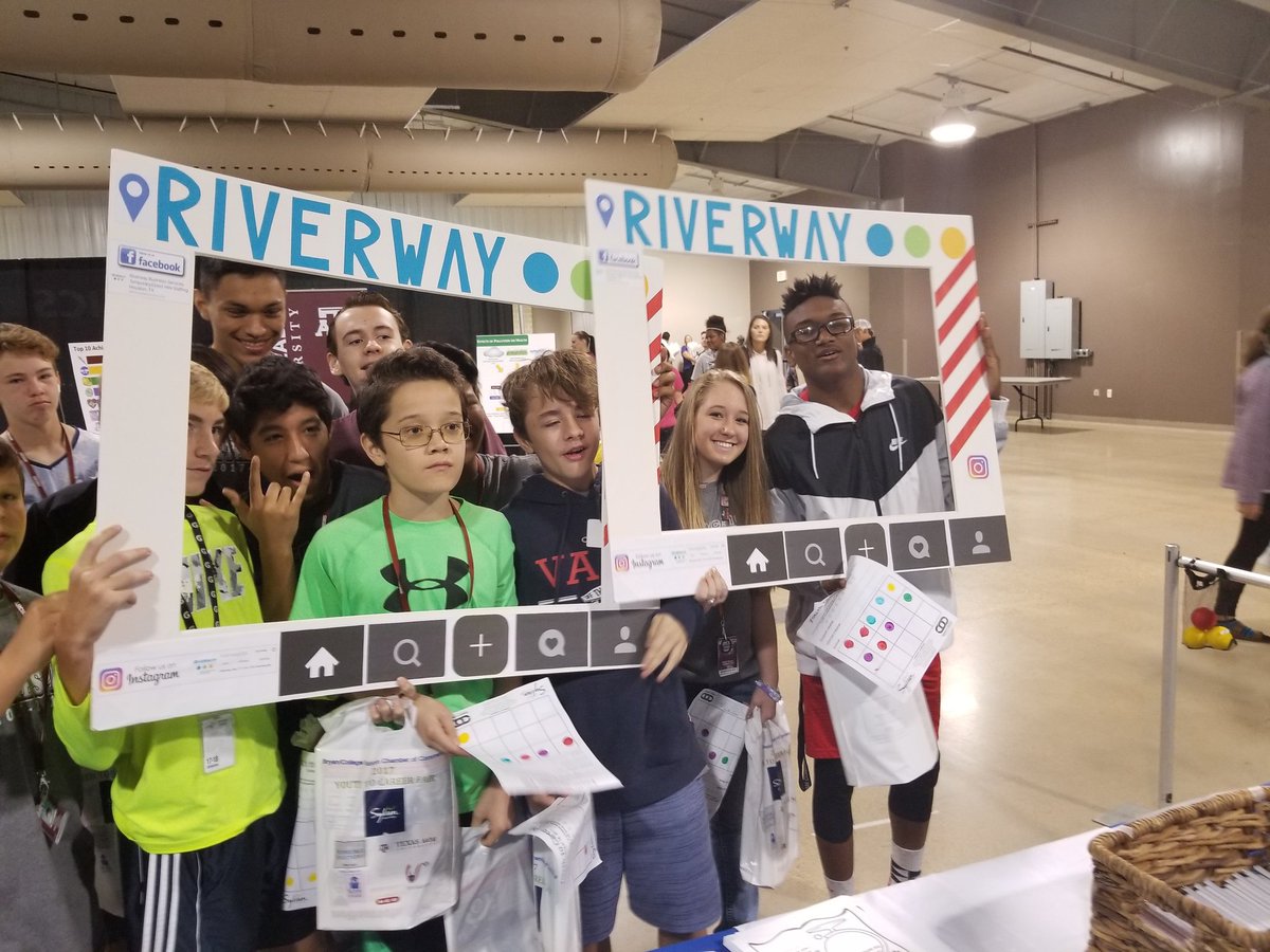 MrsJCashaw's tweet photo. Career Fair 2017 β #AMCMScats https://t.co/2vL0LpM63W