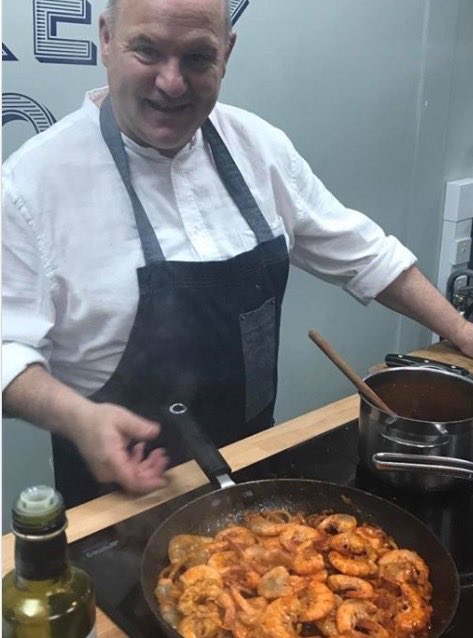 chef_jeffers's tweet photo. Pil Pil shell on prawns @ForestsideCSchl @forestsideni #tapasclass https://t.co/JhuDh0HhjK