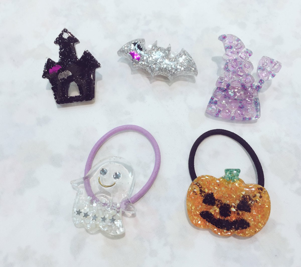10/22(日) ハロウィン仕様のシリコン型にUVレジンを使って可愛い