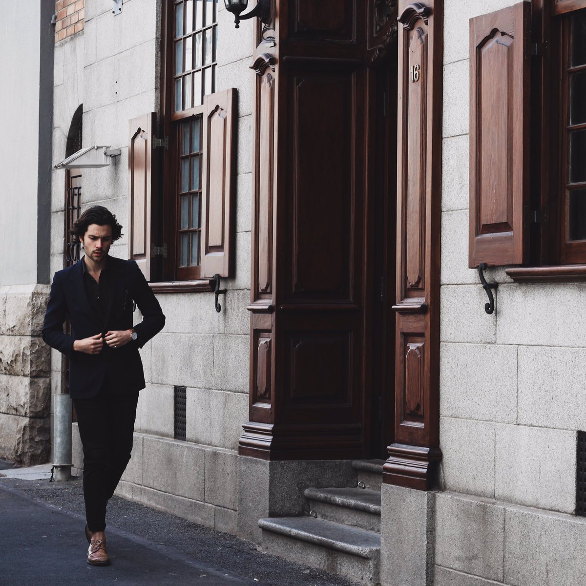 MattRossOFL's tweet photo. 📸 Castings in the 📍Mothercity 🏢 this morning with @ICEgenetics ✔️
#Model #MaleModel #FashionBlogger #MensFashion #MensStyle #MensWear #MensAccessories #Dapper #DapperDay #MenwithStreetStyle #StreetStyle #Influencer #InfluencerStyle #IgersCT #CapeTown #MotherCity #MattRoss https://t.co/r4lQDcgLdR