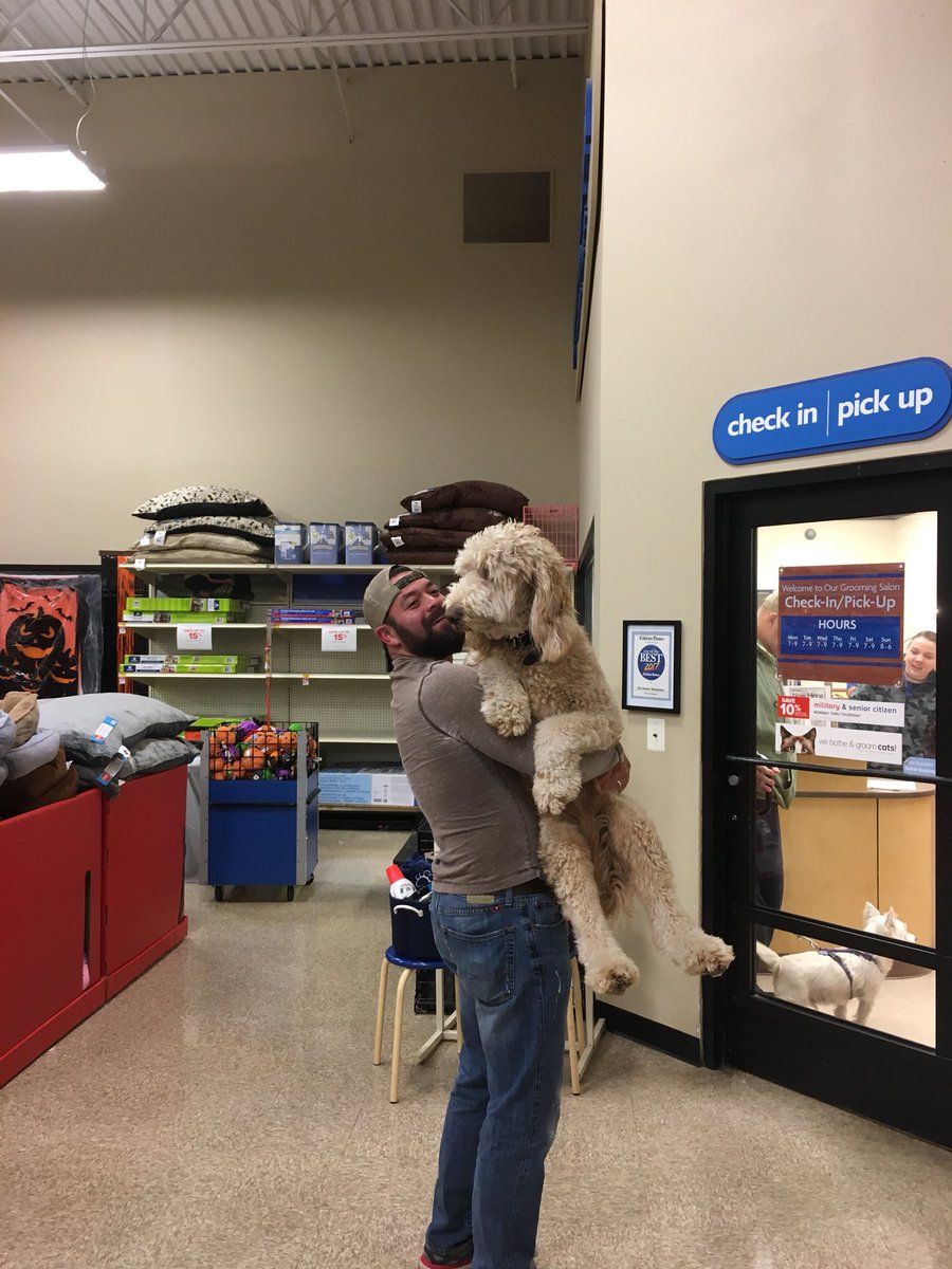 PetSmart_Newtown (1479Petsmart) Twitter