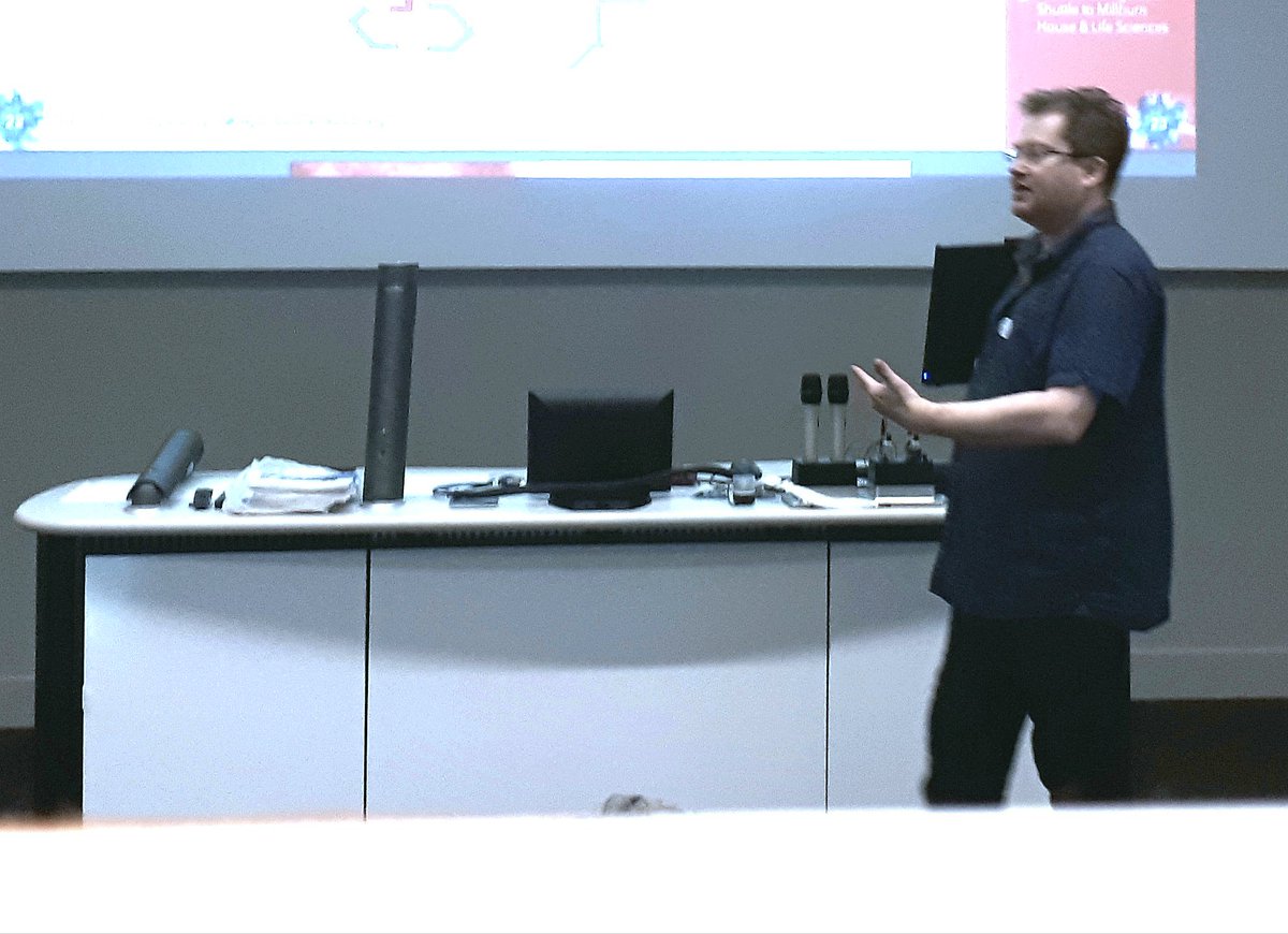 Great inspirational talk given by Dr Justin Greaves on PAIS at #warwickopen to prospective students thank you #bestpitchoftheday