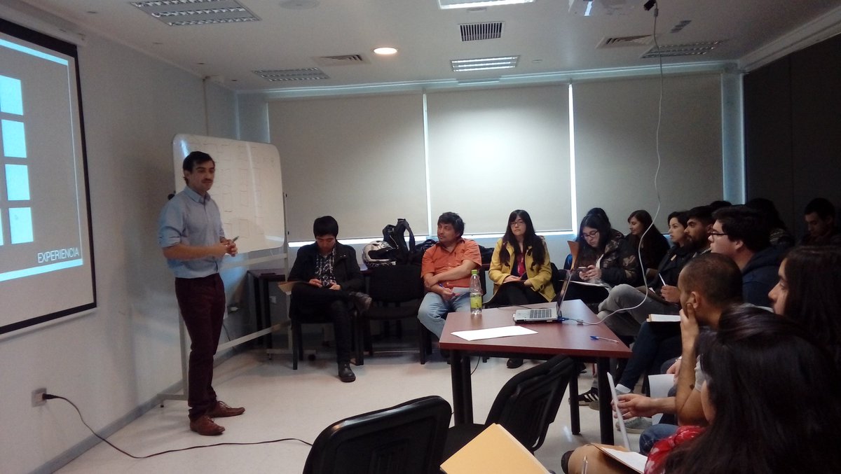 Martha_UBB's tweet photo. Cerrando #ProgramaGAC con clase "Que fluya la creatividad aprendida" todo el flow creativo de @felipe_rosalesh en #UBB @YoSoyUBB https://t.co/74dV7EuOKI