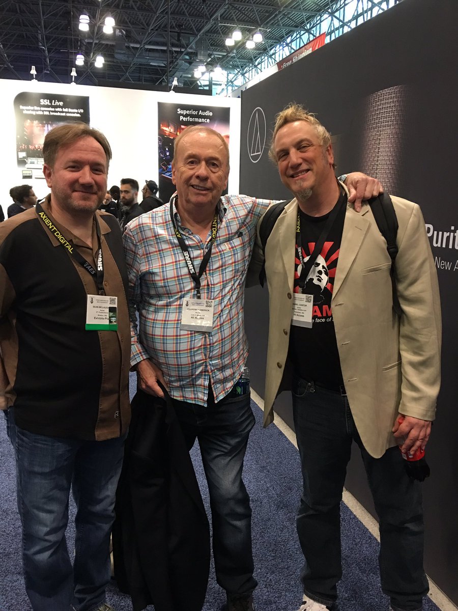 Amazing discussion:Songwriting centric production and the V72 mods at EMI <a href="/GeoffEmerick/">Geoff Emerick</a> and Sean of <a href="/37ft/">Sean McLaughlin</a>  <a href="/berkleeAES/">berkleeaes</a> <a href="/PTUGBoston/">PTUGBoston</a>