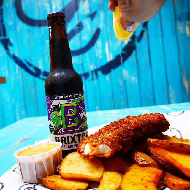Award winning fish &amp; chips and an ice cold beer. The dream combo!
Also this weekend you can grab 50% OFF all our drinks between 3-6pm