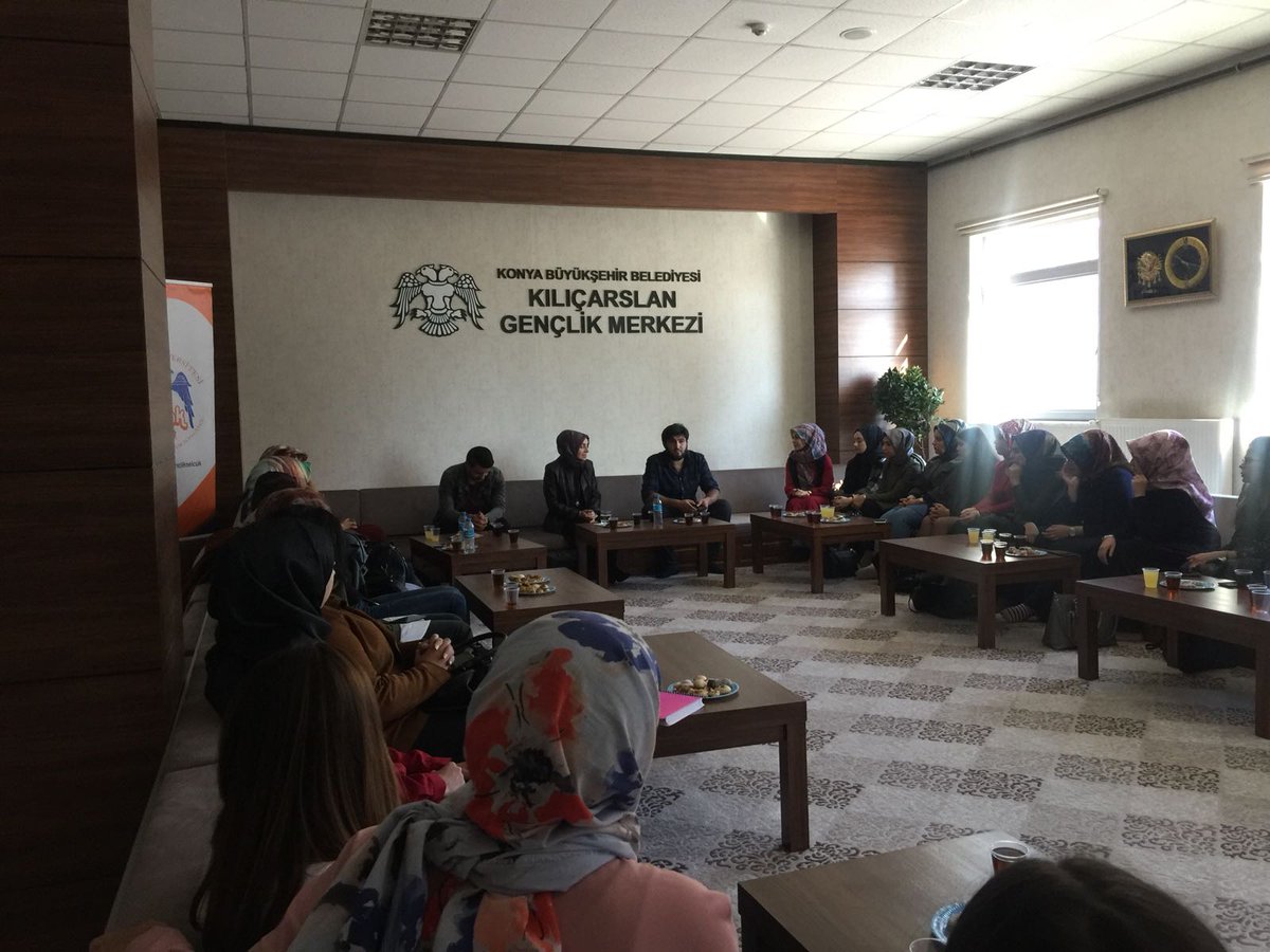 uniaktifgenclik's tweet photo. Üniversiteli aktif gençlik topluluğu olarak bayan arkadaşlarımızla tanışma toplantımızı gerçekleştirdik https://t.co/G2s8rwEHkt