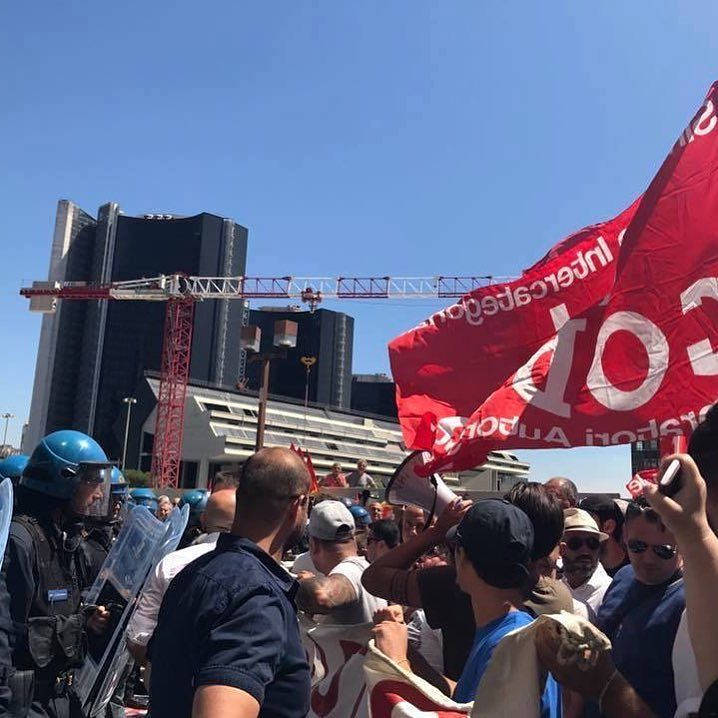 LabPolIskra's tweet image. Il Ministero Delle Infrastrutture ha chiesto alle organizzazioni sindacali di revocare lo sciopero del 27 ottobre.… ift.tt/2hViqkw