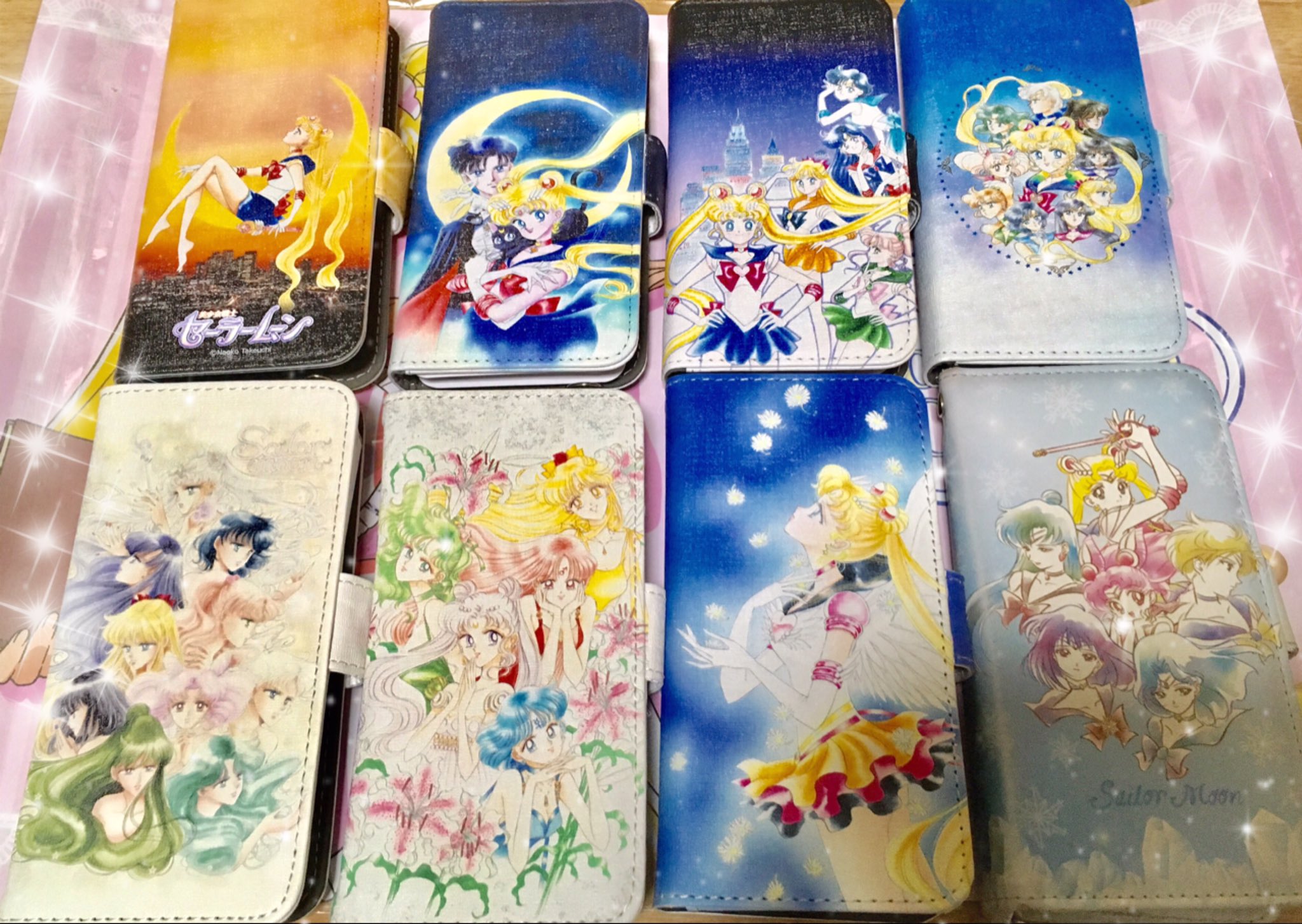 定番のお歳暮 冬ギフト 新品 セーラームーン セーラームーン展 スマホカバー スマホケース 携帯 キャラクターグッズ