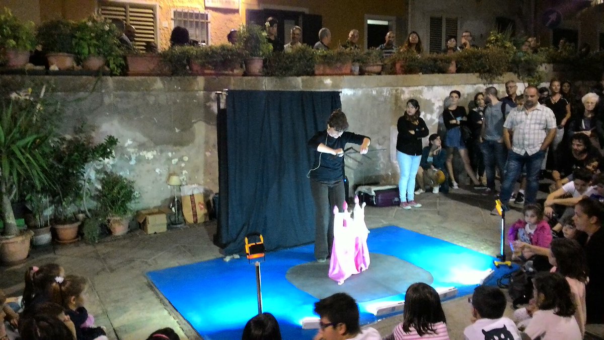 yanez_mompracem's tweet photo. Puppets #Cagliari #saruga https://t.co/cmQO0orRZH