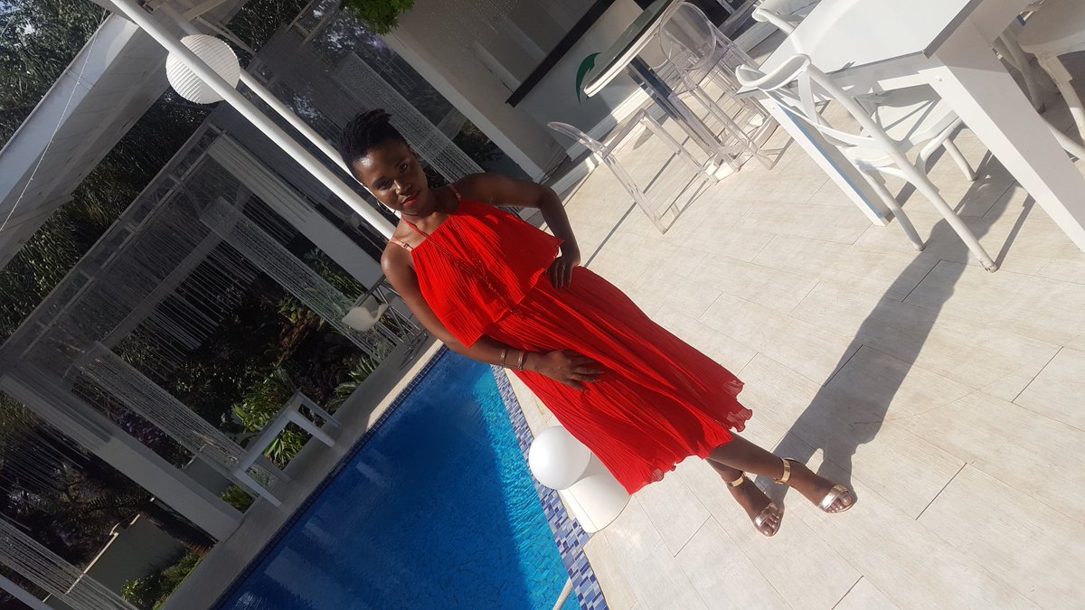 kofikween's tweet image. Easy Saturdays with my TWA #lifestyleblogger #persuasioninczw #red #fashionblogger #fashionable #saturday