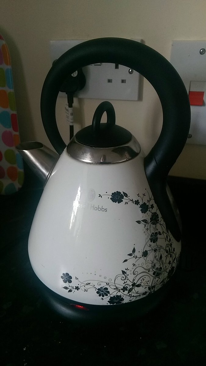helens_journey's tweet image. How pretty is this #russelhobbs  kettle design! I want this in a version with a filter 😉😍👌👍 #patternfun #kettlewishes #helensjourney #iwant