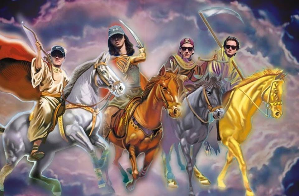 KOM6395's tweet photo. Happy 19th to my fellow Horseman! Keep on rockin Sloth! #KillEmAll #Sassy #ModUvsGB https://t.co/E25DNhIIJZ