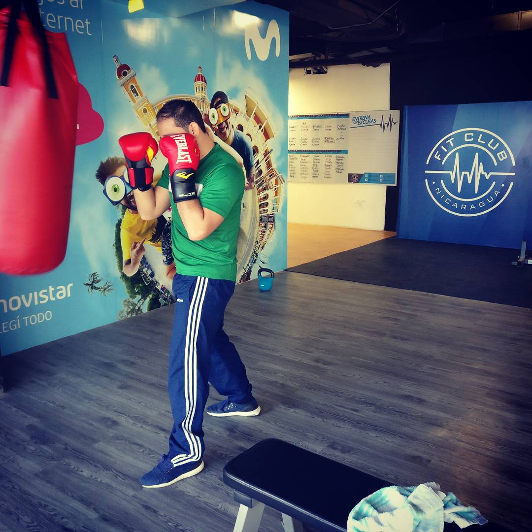 JorgeaHurtado's tweet photo. Mañana de entrenamiento en @FitClubNic #boxing https://t.co/IobwnR6yWE