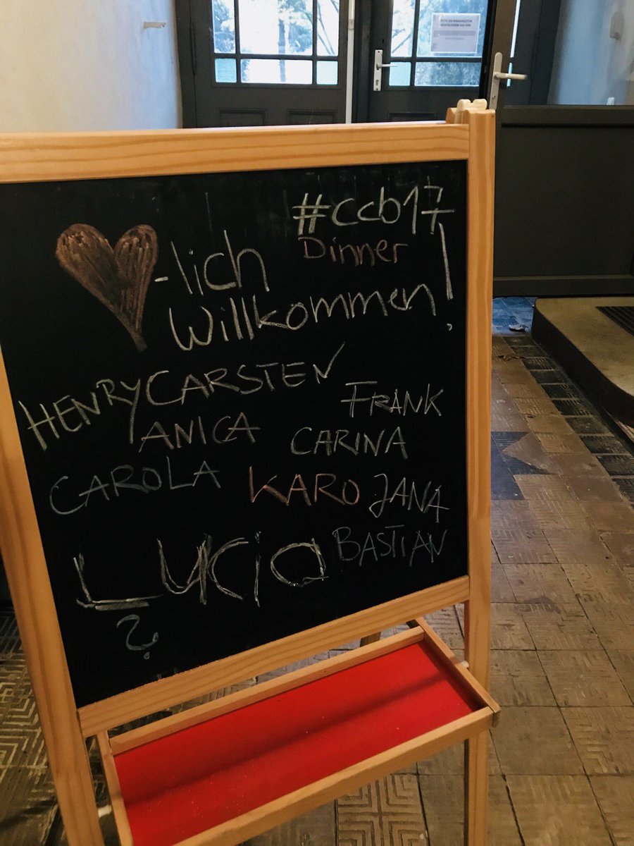 communitycamp's tweet photo. Wir freuen uns auf euch @haranniswelt @capheladen @bastiankbx & Co. #ccbdinner https://t.co/5YQ6wQLVIj