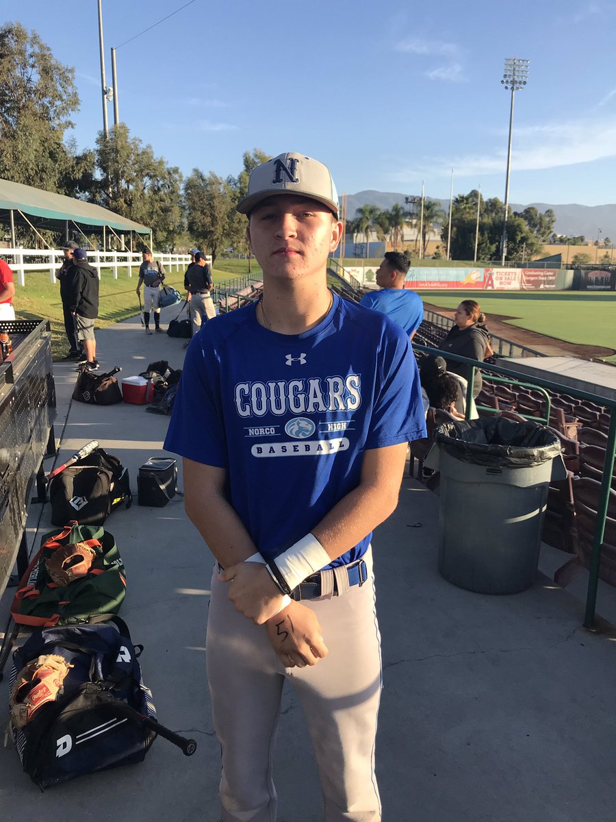 NYTILLID13's tweet photo. @ipb_baseball @TrinityBatco #Uncommitted 2018 MIF Nick Kavathas @_kavathas @NorcoBaseball about to do work at the #IEBCA #SeniorShowcase. https://t.co/gUUrT9ubOn