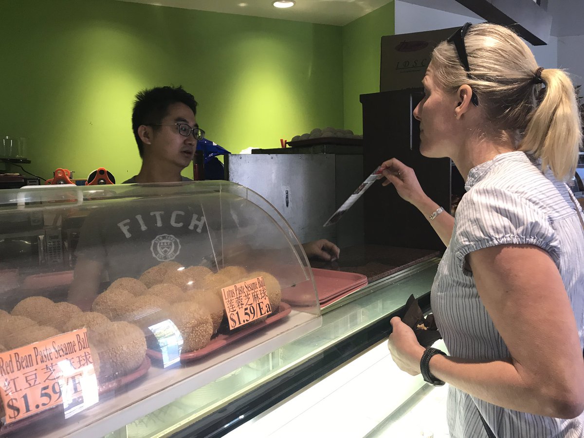 It was a beautiful day out meeting small businesses for #SmallBizSaturday talking about lowering the small business tax from 10.5% to 9%