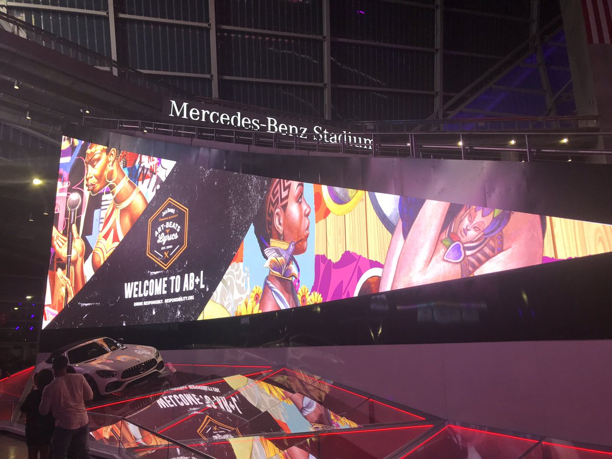 GeorgeFoster72's tweet photo. How they involved the stadium in the exhibit was π₯ #ABLATL https://t.co/KjPrIOOrh6