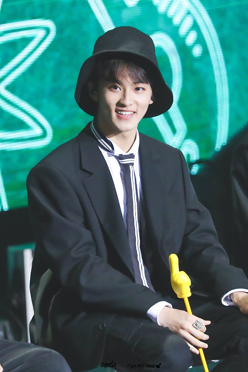 soda990802's tweet photo. 171014 fanmeeting in Macau 
#마크 #MARK #NCT127 
Have a sweet dream👉❤️👈
✨ https://t.co/xjTikni8P3