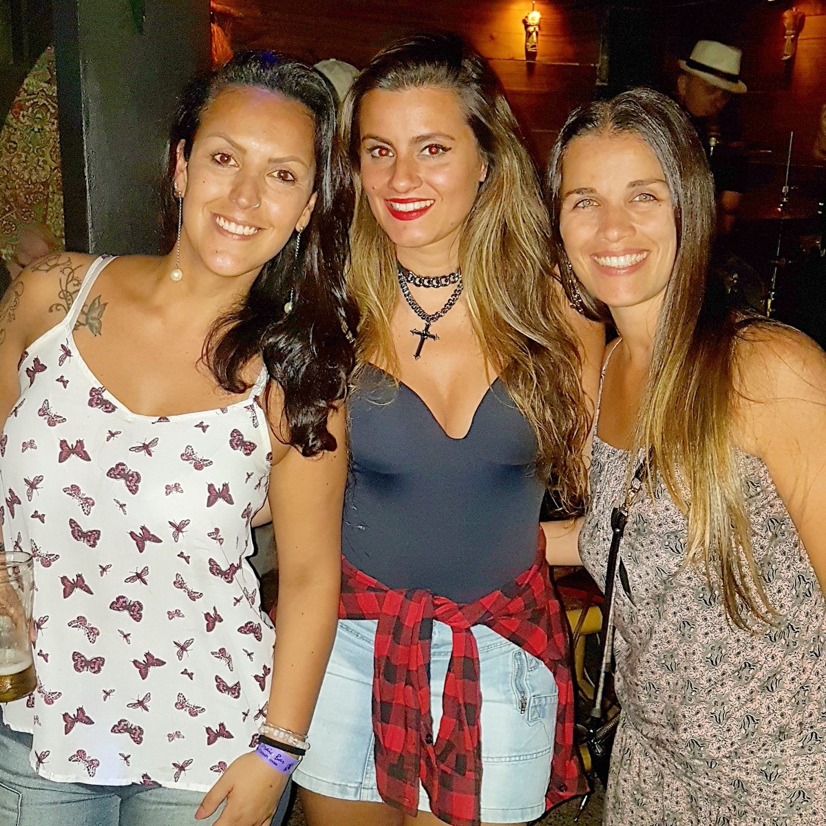 casadepraiabar's tweet photo. #sexta #friday #sextou #CasaDePraia #Casinha #noite #festa #party #MilGrau #Poa #instapoa #music #musica #TodasPotencias https://t.co/zdTlrn2t5u